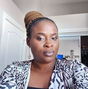 Meet your Posher, Joyce